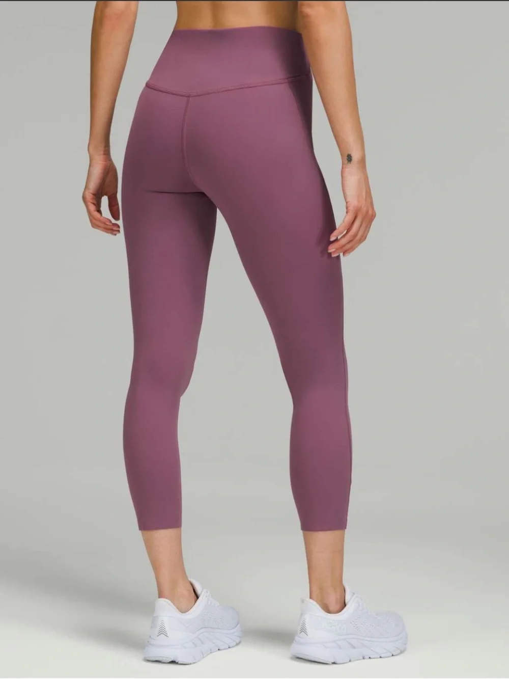 Lululemon Base Pace High-Rise Crop 23